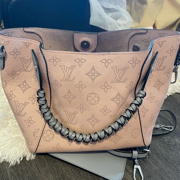 SOLD - Picture 2 of 7